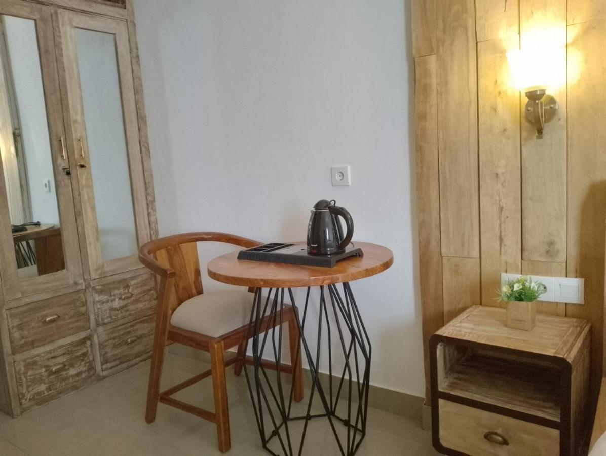 Oki Taru Residence Kuta Lombok Esterno foto